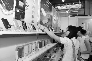 深企電子展 三分之一展商搶灘蘋果生態(tài)鏈，GPS導航應用成新熱點